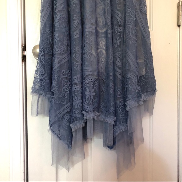 Periwinkle lace slip dress - Picture 3 of 5